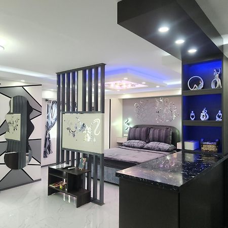 Condo Azur Suites B316 Near Airport, Netflix, Stylish, Cozy With Swimming Pool Lapu-Lapu City Eksteriør billede